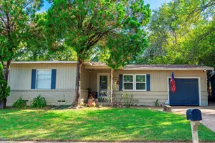 2016 Huntington Dr, Arlington, TX 76010 - Photo 2