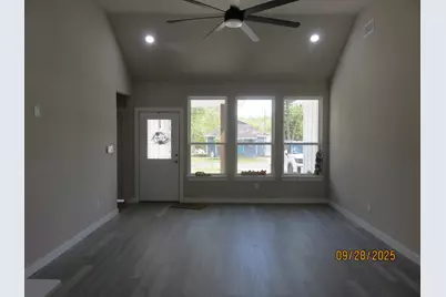 1505 Division Street, Commerce, TX 75428 - Photo 12