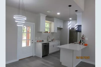 1505 Division Street, Commerce, TX 75428 - Photo 6