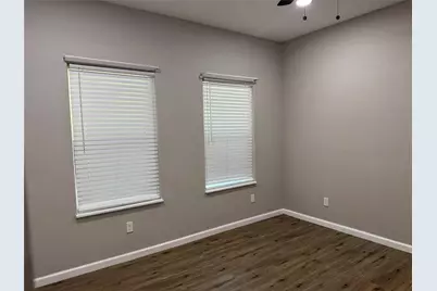 211 N Bermuda Street, Lacy Lakeview, TX 76705 - Photo 18