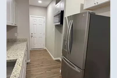 211 N Bermuda Street, Lacy Lakeview, TX 76705 - Photo 8