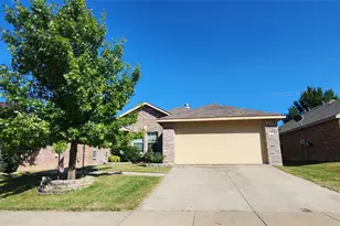 2008 Finch Cove, Aubrey, TX 76227 - Photo 2