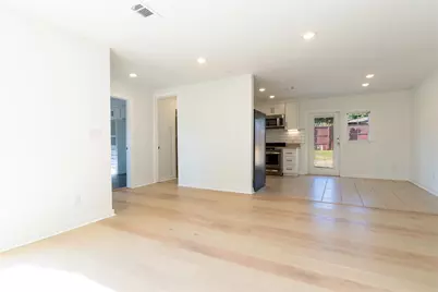 2515 North Parkway, Mesquite, TX 75149 - Photo 8