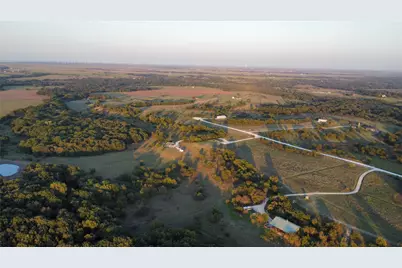 537 Willow Court, Saint Jo, TX 76265 - Photo 10