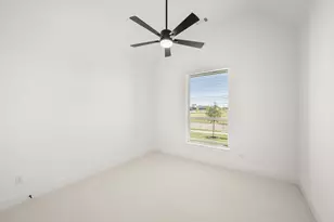 1204 Flock Dr, Mansfield, TX 76063 - Photo 4