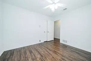 8304 Navigation Dr, Rowlett, TX 75088 - Photo 34