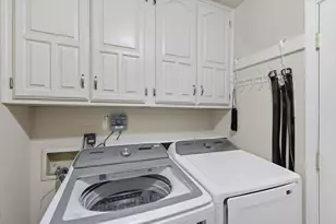 1109 Capetown Dr, Grand Prairie, TX 75050 - Photo 20