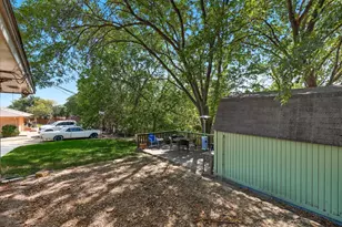 1109 Capetown Dr, Grand Prairie, TX 75050 - Photo 34