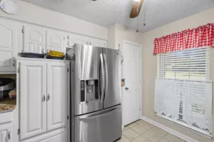 1109 Capetown Dr, Grand Prairie, TX 75050 - Photo 16