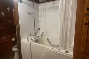 818 E Elm St, Hillsboro, TX 76645 - Photo 26