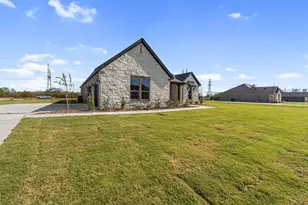 90 Roosevelt Ln, Valley View, TX 76272 - Photo 4