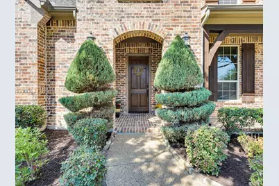 5772 Franklin Court, Frisco, TX 75033 - Photo 2