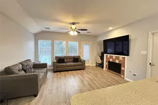 4401 Crystal Ln, Garland, TX 75043 - Photo 16