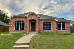 4401 Crystal Ln, Garland, TX 75043 - Photo 2