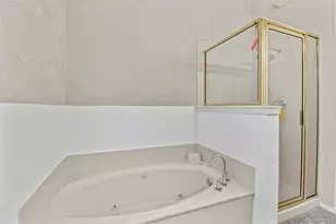 2701 Hickory Bend Dr, Garland, TX 75044 - Photo 18