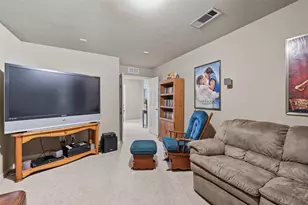 4501 Woodcrest Ln, Mansfield, TX 76063 - Photo 20