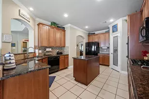 4501 Woodcrest Ln, Mansfield, TX 76063 - Photo 8