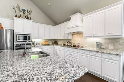 804 Bandelier Lane, Mansfield, TX 76063 - Photo 14