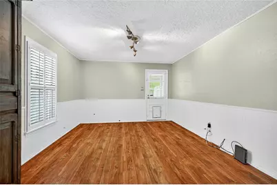 517 W Bullock Street, Denison, TX 75020 - Photo 16