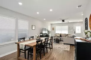 128 Crestwood Dr, Mabank, TX 75156 - Photo 12