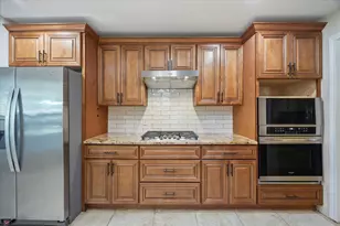 211 Rockbrook Dr, Rockwall, TX 75087 - Photo 10