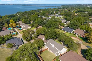 211 Rockbrook Dr, Rockwall, TX 75087 - Photo 32