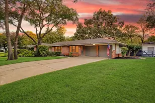 524 N Wharton St, Sherman, TX 75092 - Photo 2