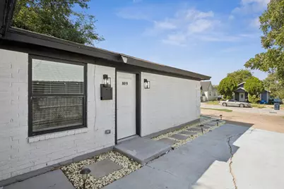 809 W Broadus Avenue, Fort Worth, TX 76115 - Photo 14