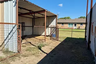 2277 Tanglewood St, Weatherford, TX 76085 - Photo 10