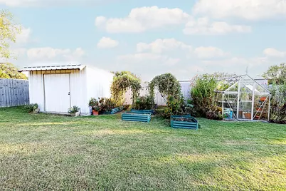 305 Main Street, Montague, TX 76251 - Photo 30