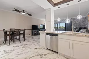 2100 Reflection Bay Dr, Arlington, TX 76013 - Photo 2