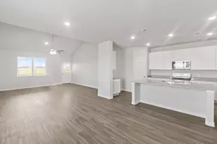 1128 Runway Rd, Fort Worth, TX 76131 - Photo 2