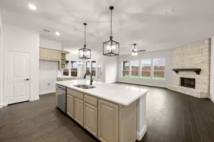 7736 Barley Fld St, Joshua, TX 76058 - Photo 8