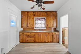 709 E 23rd St, Cisco, TX 76437 - Photo 8