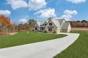 182 Fan Ml Trl, Weatherford, TX 76085 - Photo 2