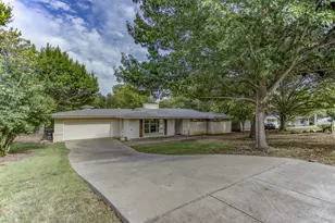 3465 Wellington Rd, Fort Worth, TX 76116 - Photo 2