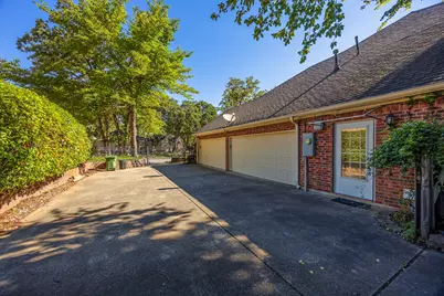 8932 Thornberry Drive, North Richland Hills, TX 76182 - Photo 34