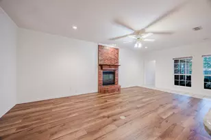 8932 Thornberry Dr, North Richland Hills, TX 76182 - Photo 22