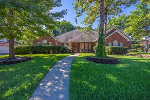 8932 Thornberry Dr, North Richland Hills, TX 76182 - Photo 2