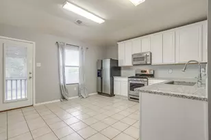 649 Chalk Knoll Rd, Fort Worth, TX 76108 - Photo 8