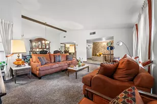 7626 Ashcrest Ln, Dallas, TX 75249 - Photo 16