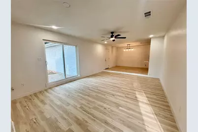 7302 Vistacliff Drive, Fort Worth, TX 76179 - Photo 4