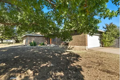 1400 Royal Lane, Cisco, TX 76437 - Photo 4