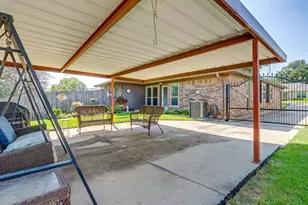 1116 Highpoint Rd, Bedford, TX 76022 - Photo 36