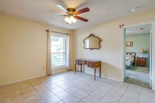 1116 Highpoint Rd, Bedford, TX 76022 - Photo 4