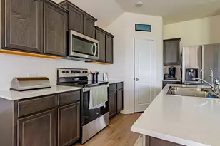 404 Creek End Dr, Princeton, TX 75407 - Photo 8