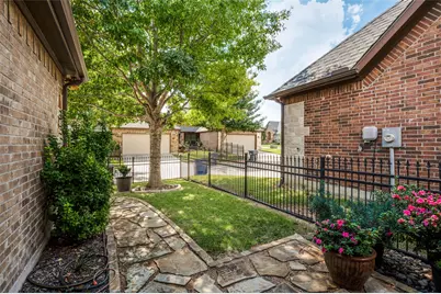 8621 Grassland Drive, McKinney, TX 75070 - Photo 16