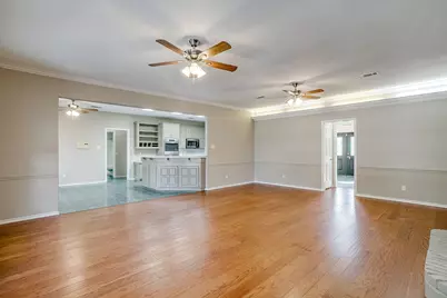 2212 Summit Drive, Burleson, TX 76028 - Photo 10