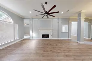 8343 Crystalwood Dr, Dallas, TX 75249 - Photo 8