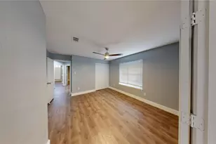 8343 Crystalwood Dr, Dallas, TX 75249 - Photo 10